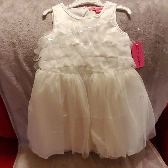 Betsey Johnson Other - Betsey Johnson white dress size 5 nwts